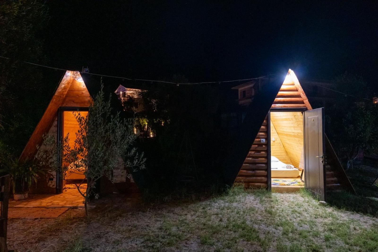 Garden Villa Lake Side & Glamping Ksamil Extérieur photo