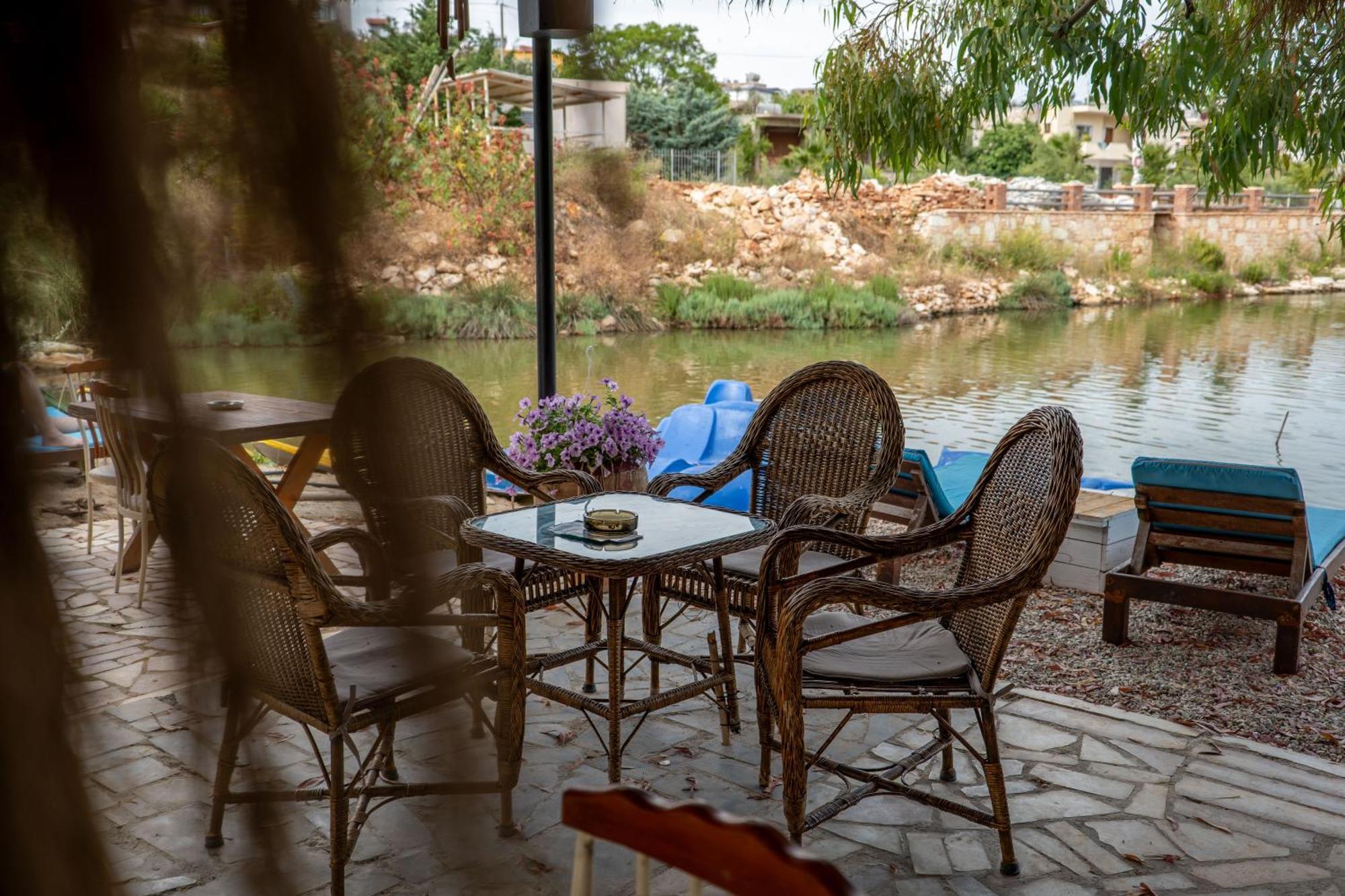 Garden Villa Lake Side & Glamping Ksamil Extérieur photo